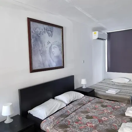 Sea Anemone Apartments Paphos Extérieur photo